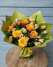 Букет цветов из:  Альстромерии и Розы в Поселок Ремзавода