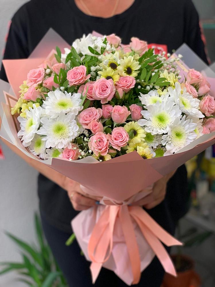 Букет цветов из: Розы и Хризантемы в Поселок Ремзавода