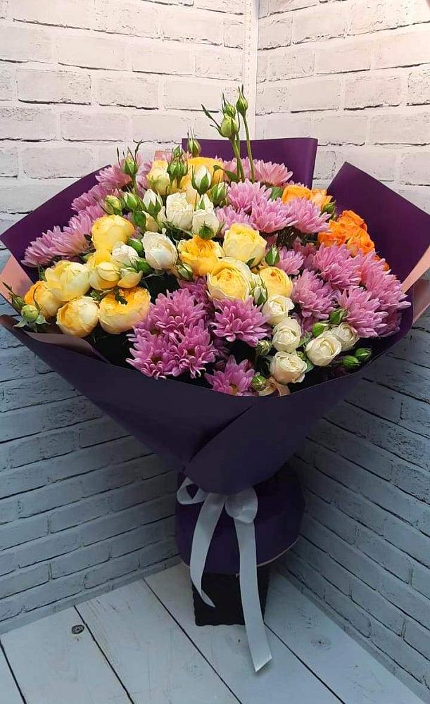 Букет цветов из: Хризантемы и Розы в Поселок Ремзавода