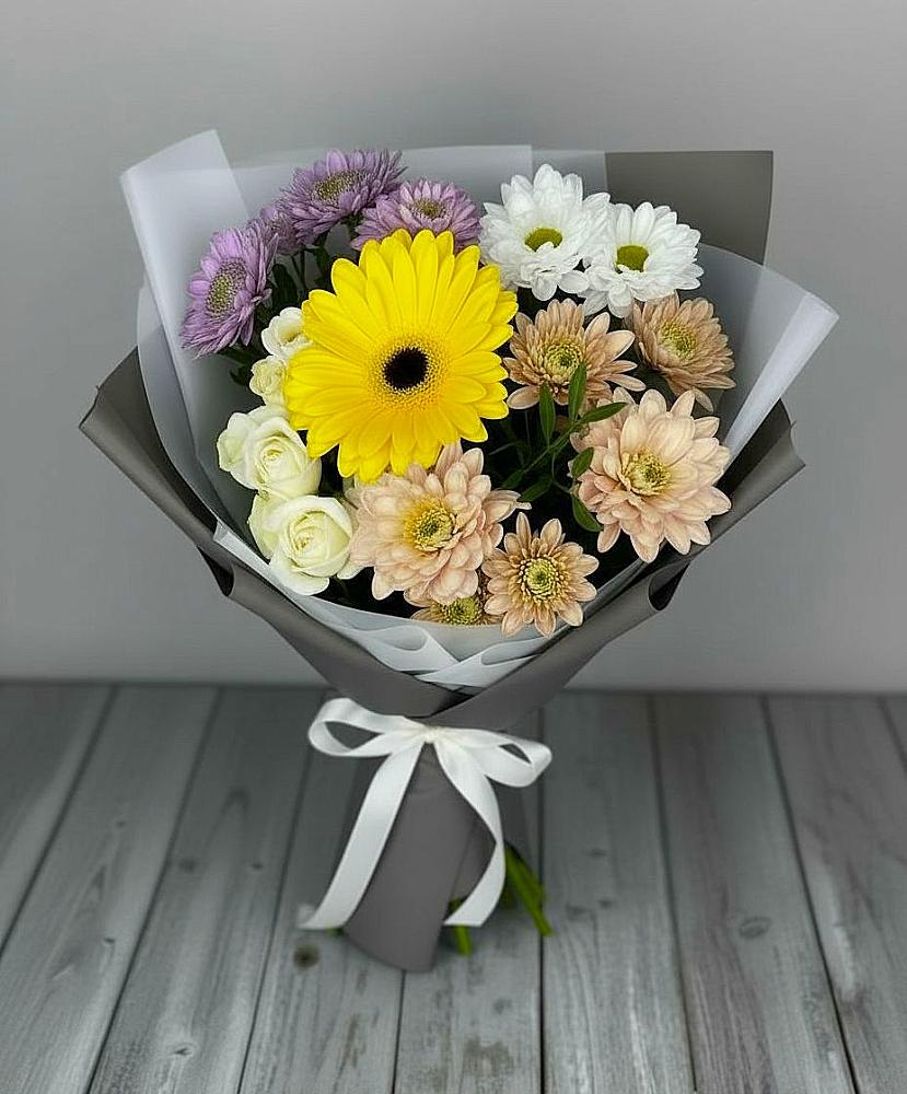 Букет цветов из: Розы, Герберы и Хризантемы в Поселок Ремзавода