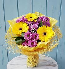 Букет цветов из:  Хризантемы и Герберы в Поселок Ремзавода