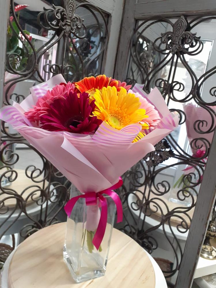 Букет цветов из: Герберы в Поселок Ремзавода