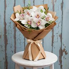 Букет цветов из:  Орхидеи и Розы в Поселок Ремзавода